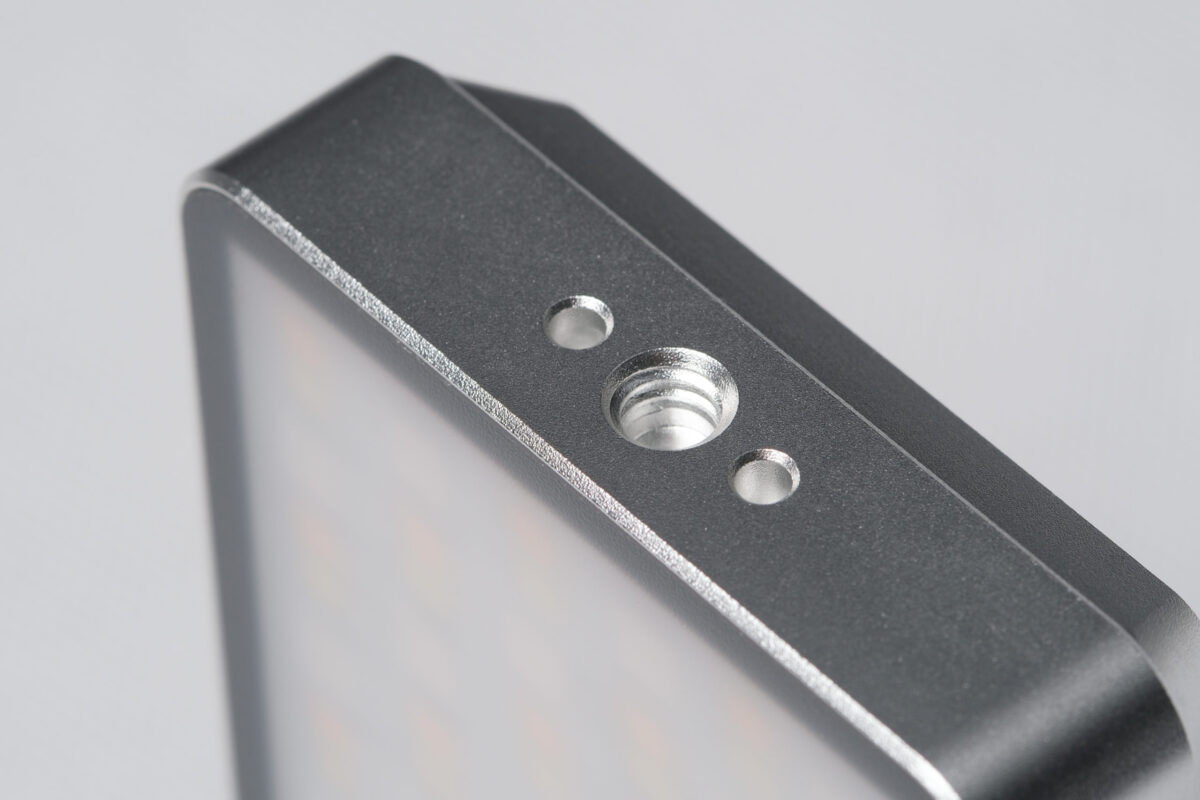 Viltrox Retro 08X LED Compacto RGB - Imagen 7