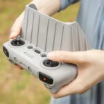 SUNNYLIFE Silicone Cover Case p/ DJI MINI 3 PRO RC (grey) - Imagem 3