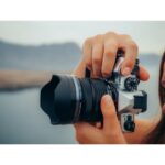 OM SYSTEM OM-5 Mark II + ED 14-150mm F4-5.6 II (Prateado) - Imagem 12