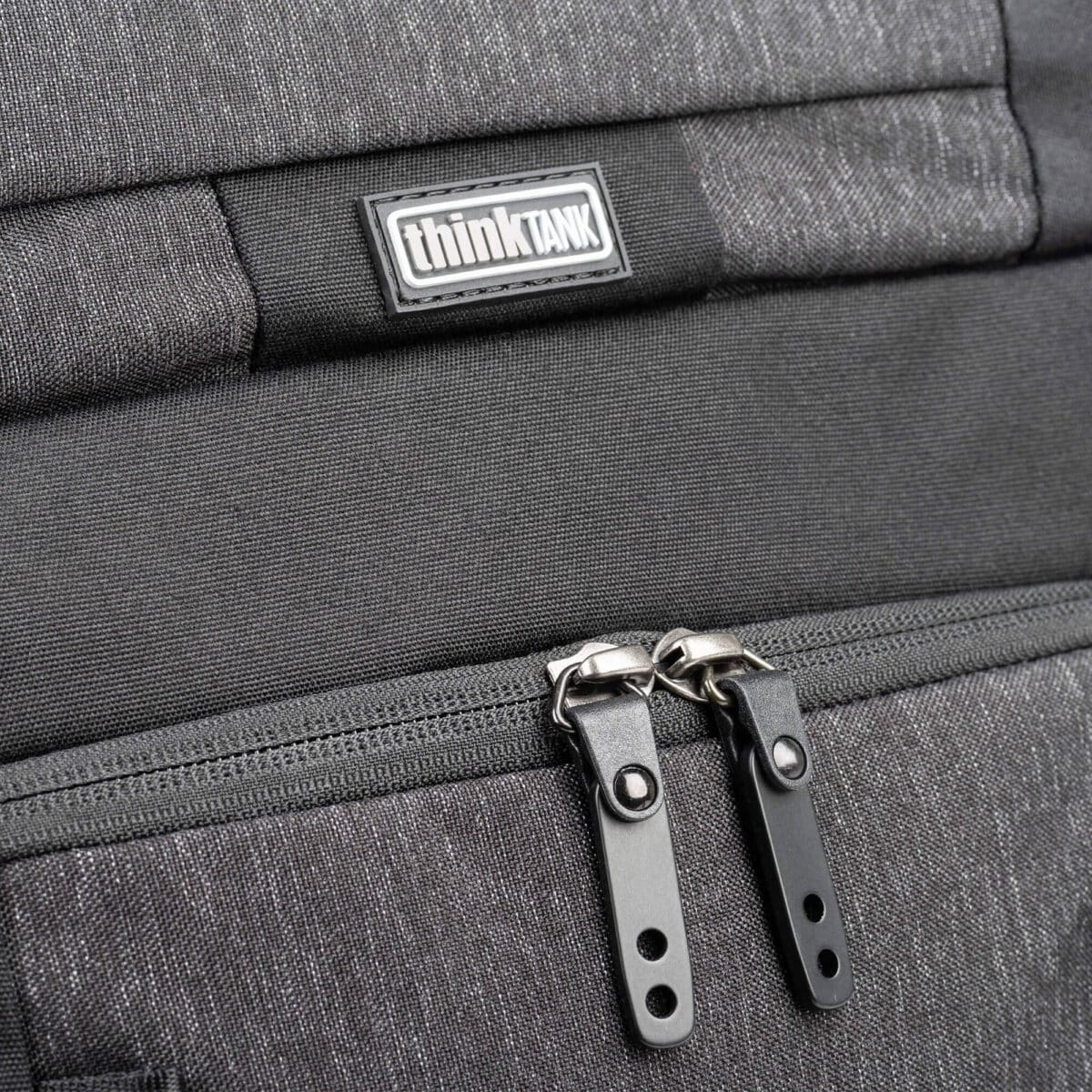 THINK TANK SpeedTop® 30 Mochila Fotográfica 30L Cinza - Imagem 16