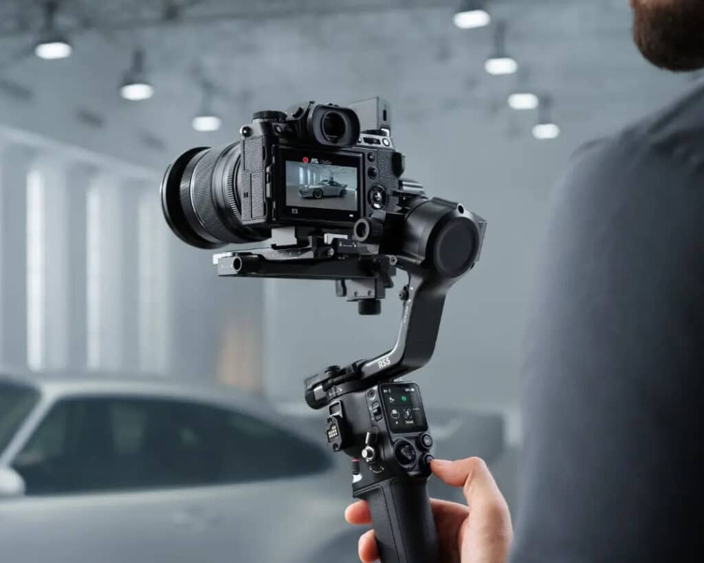 Videógrafo com DJI RS 5