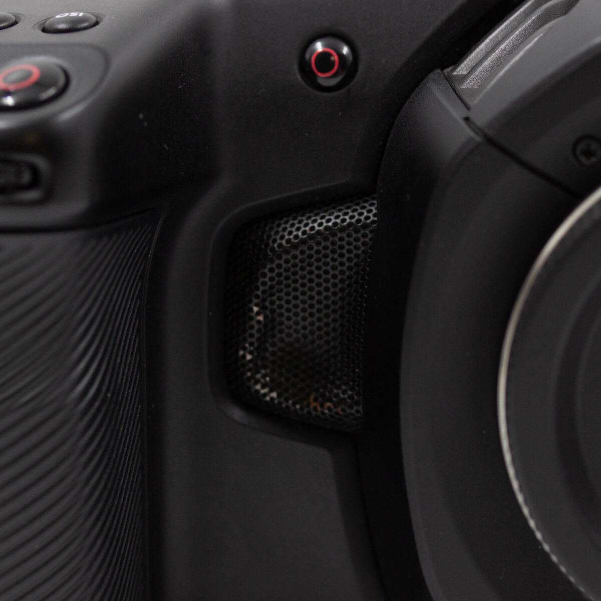 Blackmagic Pocket Cinema Camera 4K + Acessórios (Usada) - Imagem 7