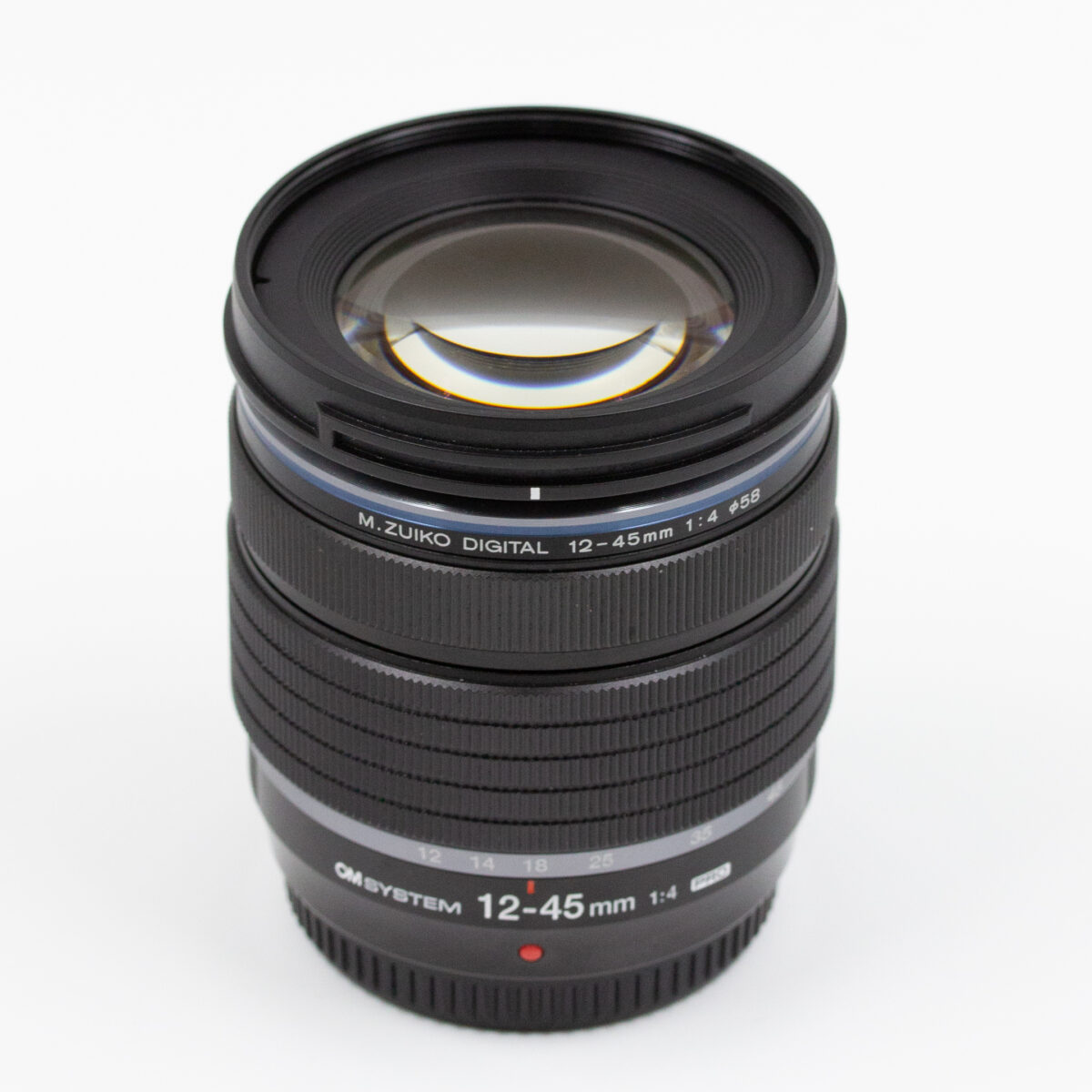 Om System M.ZUIKO ED 12-45mm f/4 PRO (Usada) - Imagem 2