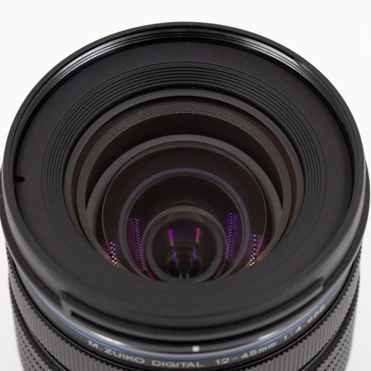 Om System M.ZUIKO ED 12-45mm f/4 PRO (Usada) - Imagem 3