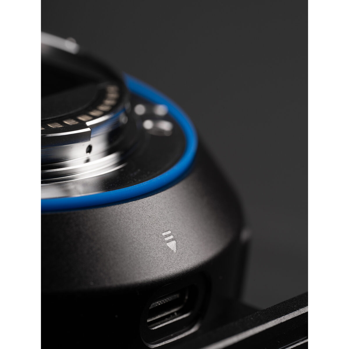 Viltrox NexusFocus F1 – Adaptador AI Autofocus para Objetivas Manuais (PL-Mount -  Sony E) - Imagem 8