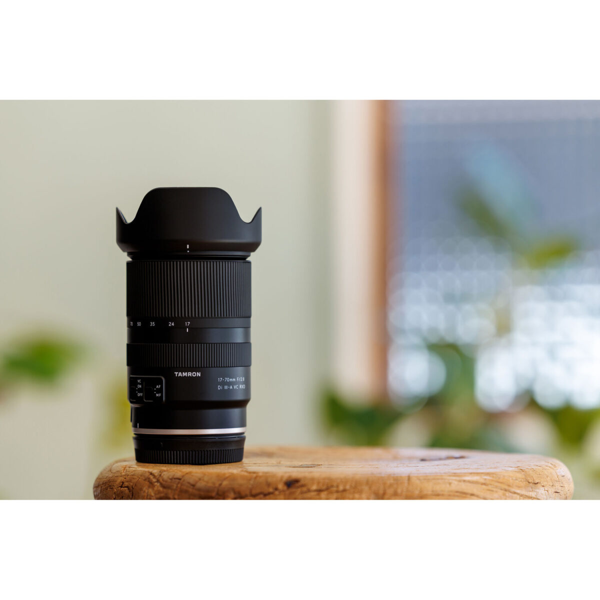 TAMRON 17-70mm f/2.8 Di III-A VC RXD Canon RF - Imagem 17