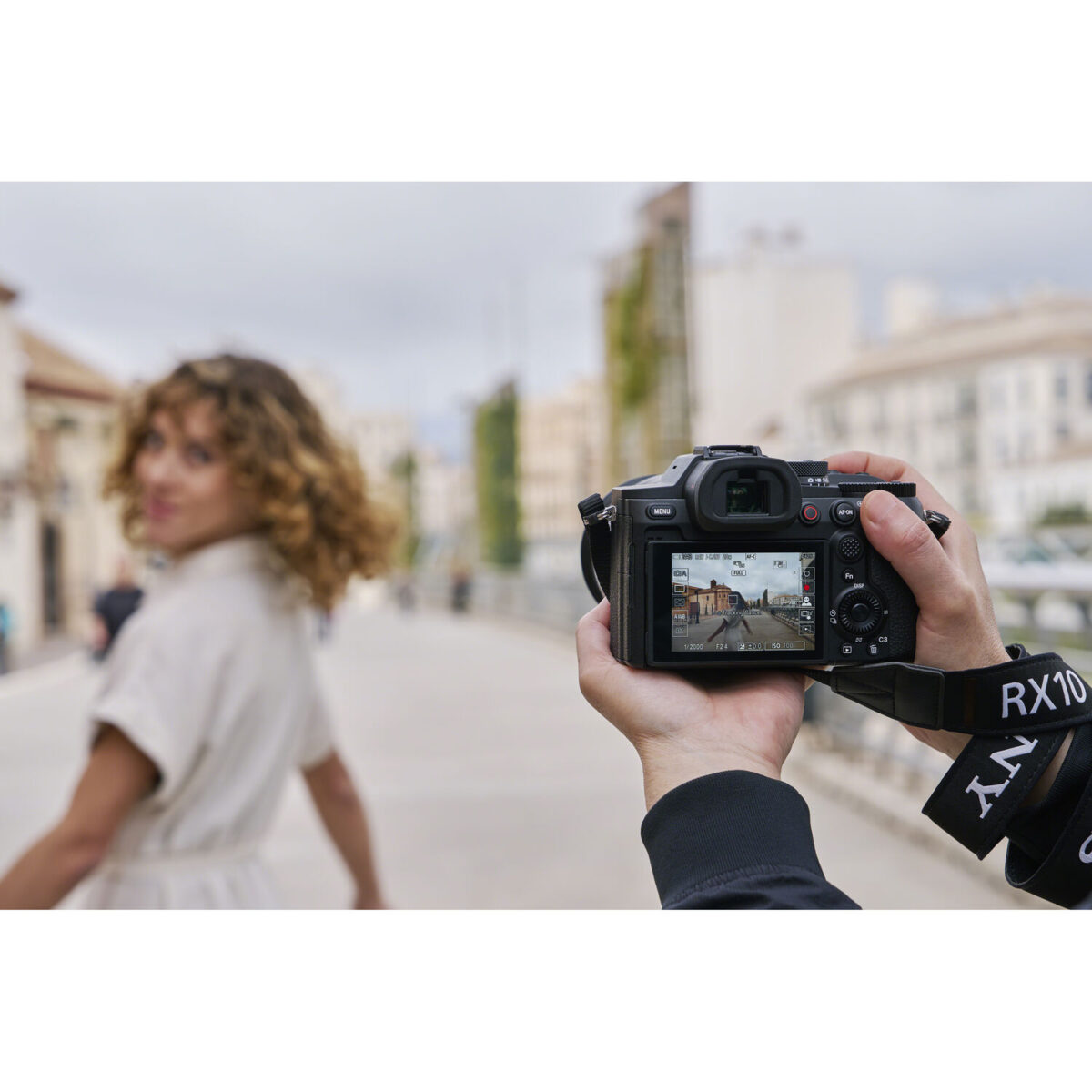 Sony RX10 V - Imagem 32