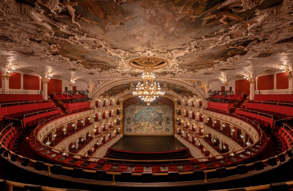 Opera