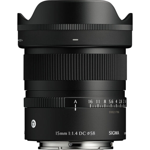 Sigma 15mm f/1.4 DC Contemporary vista frontal